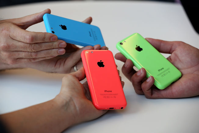 iPhone 5S And 5C Are Available At Contract Basis In India