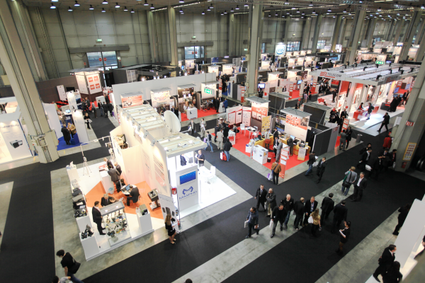 How To Make An Impact At Conferences and Tradeshows