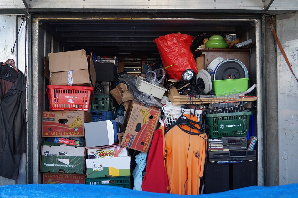 Treasure Hunting: 5 Wise Tips For Making A Profit On A Storage Unit Auction