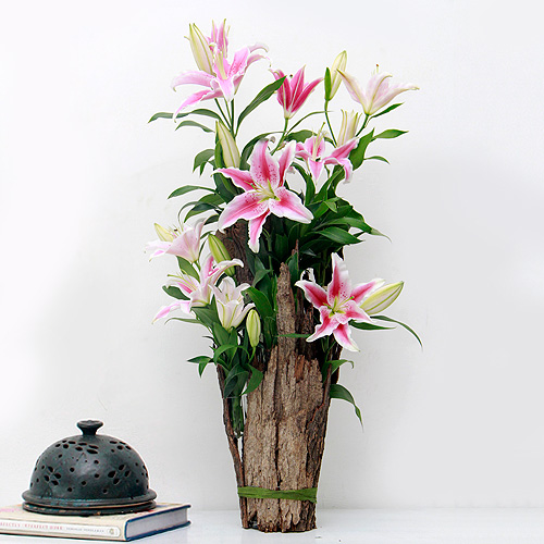 Say Thank You with Extravagantly Planned Luxury Flowers Online