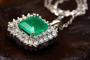 Popular Gemstones To Wear With Jewellery In 2021