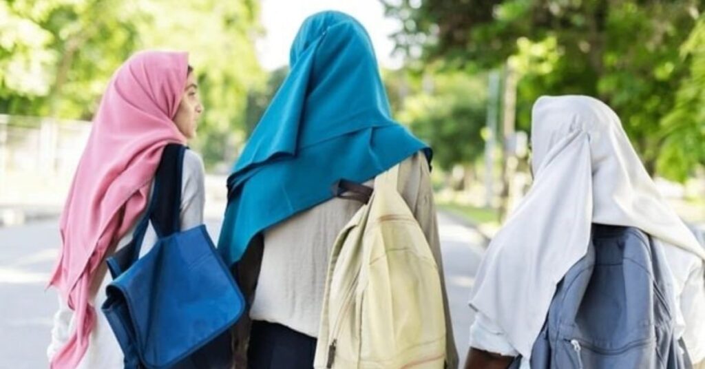 Contemporary Islamic